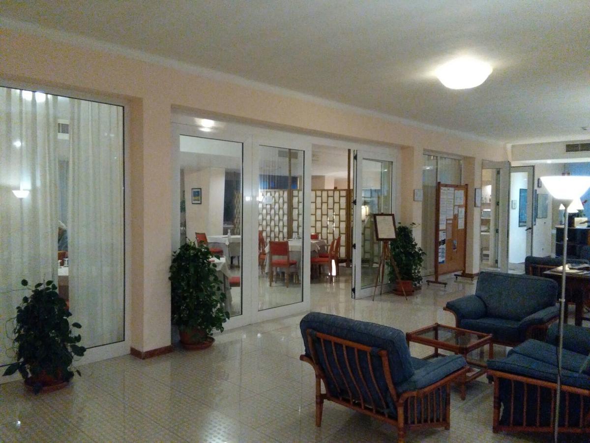 Hotel Minerva Brindisi Exterior foto