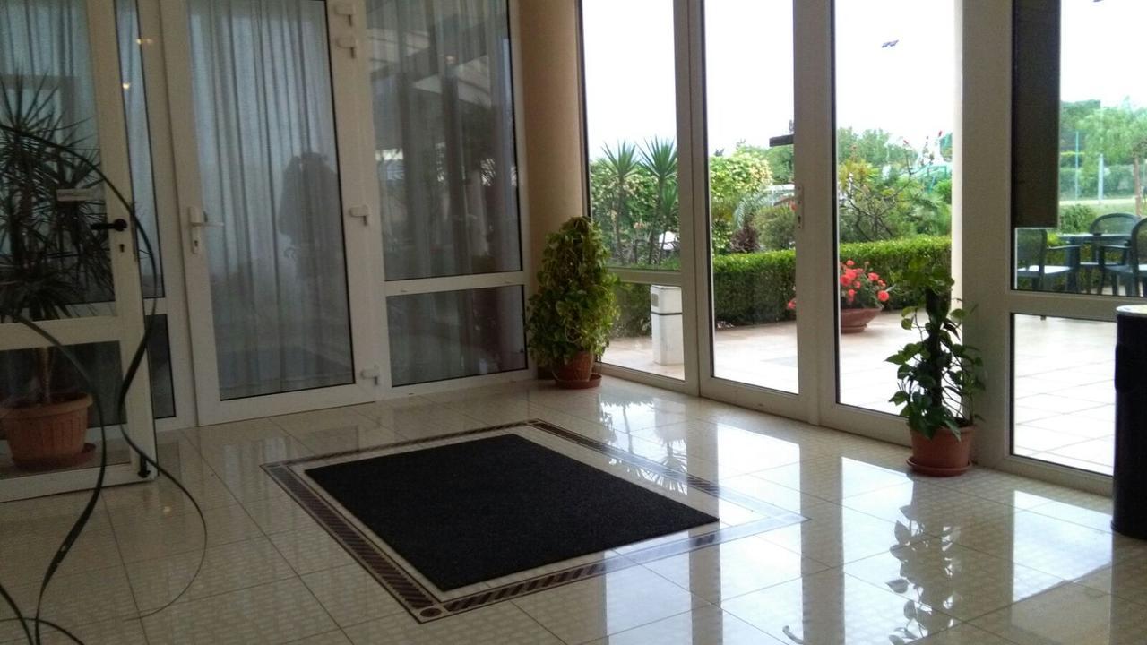 Hotel Minerva Brindisi Exterior foto